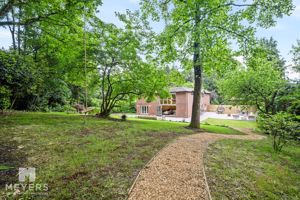 Photo 29- click for photo gallery